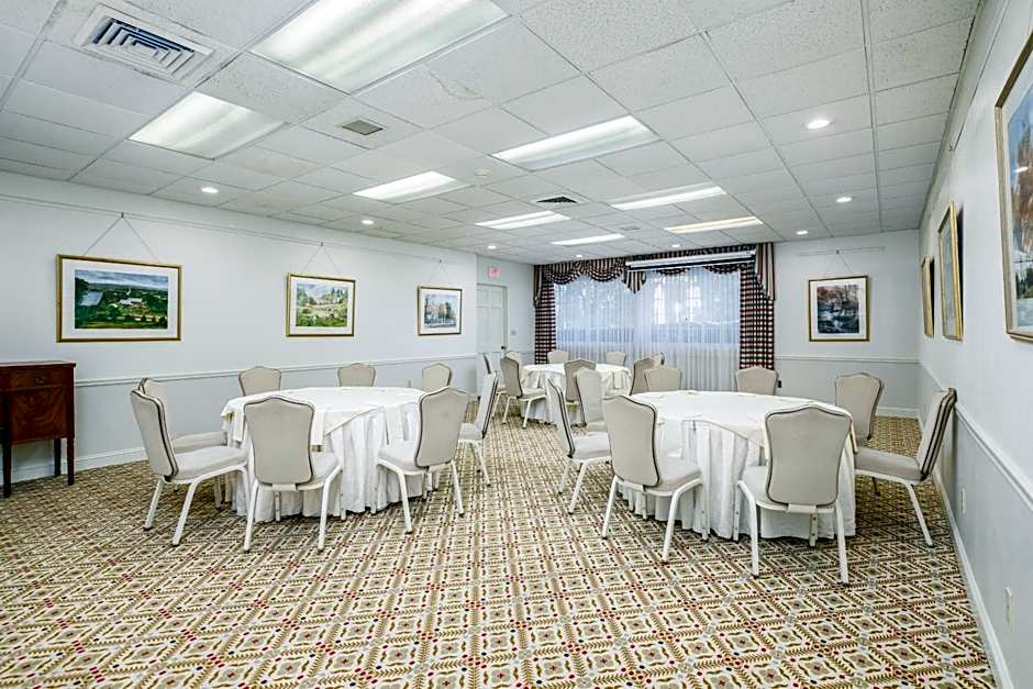 Farmington Inn