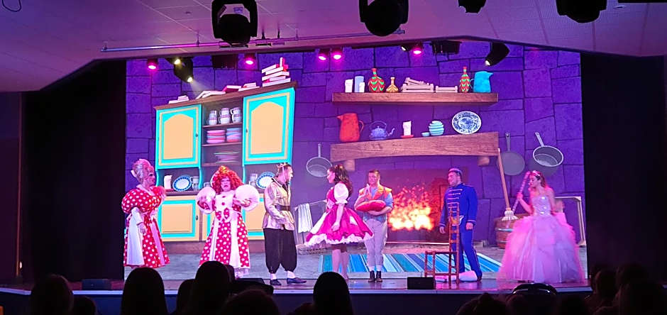 The Burrows Holiday Caravan, Seal Bay