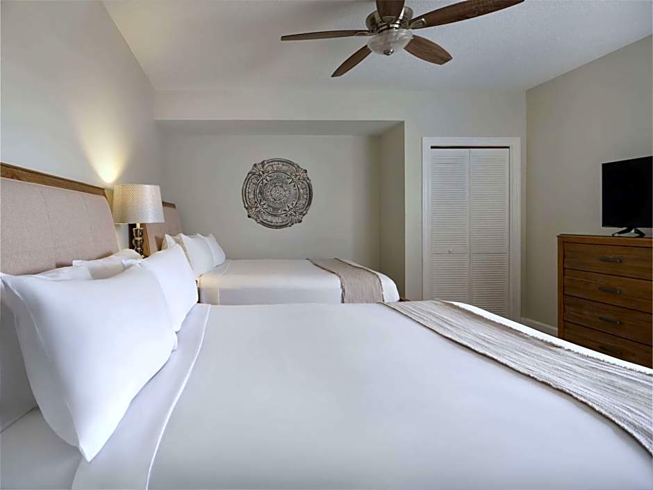 Royale Palms Condominiums