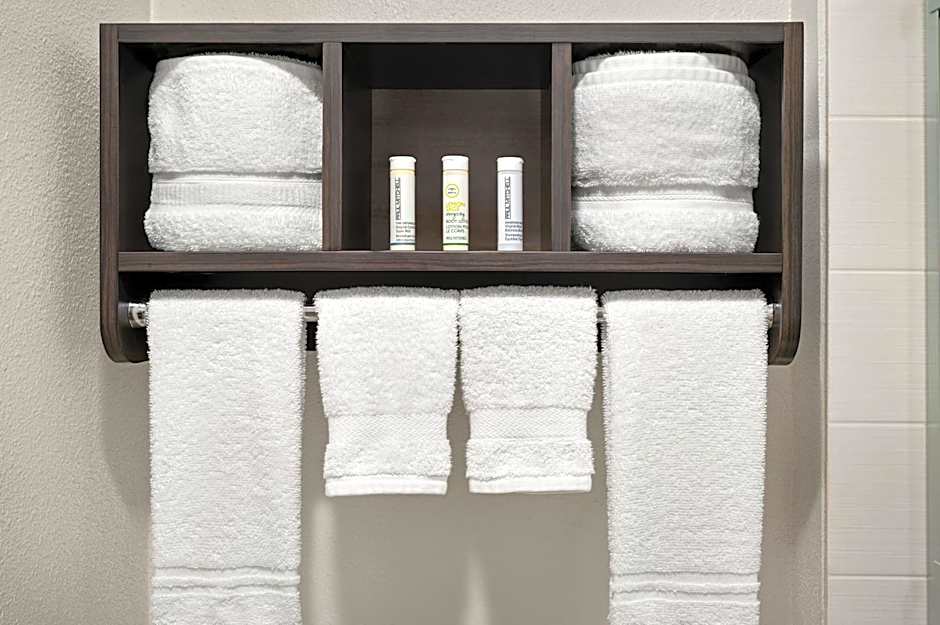 La Quinta Inn & Suites by Wyndham Columbus Dublin