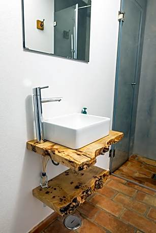 Bed in 4-Bed Mixed Dormitory Room