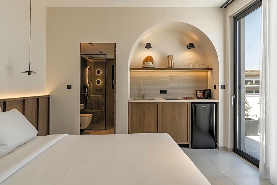 Thelèsi Apartments, 100m from the beach