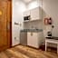 Platinum Alkhamseen Serviced Apartments