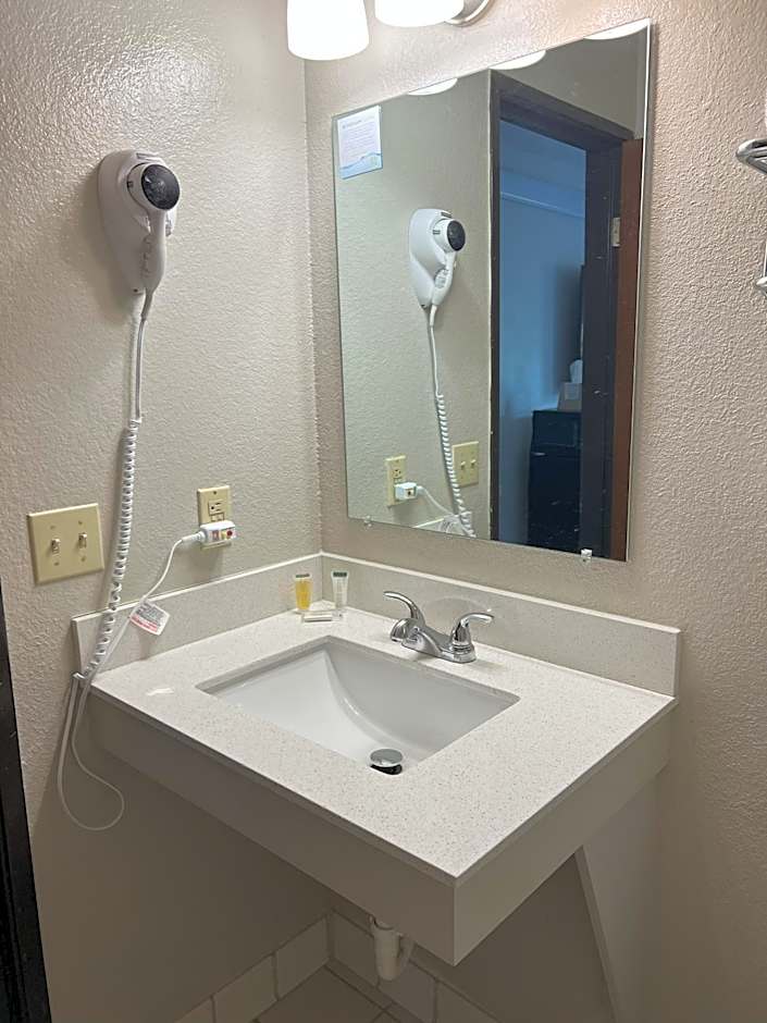 Days Inn by Wyndham Orange Park/Jacksonville