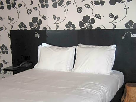 Single Standard Room