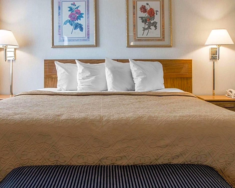 Quality Inn Hudsonville South