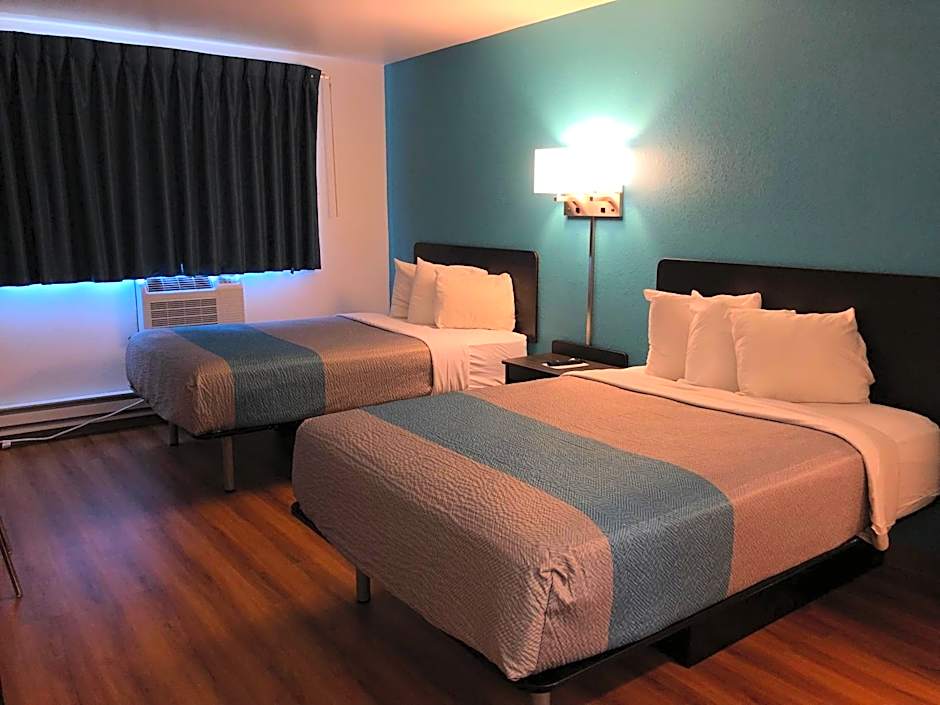 Motel 6-La Crosse, WI