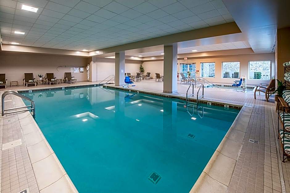 Amish View Inn & Suites