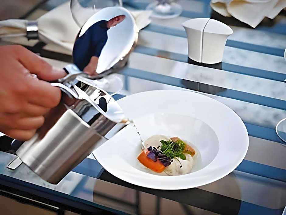 Echo Residence All Suite Hotel