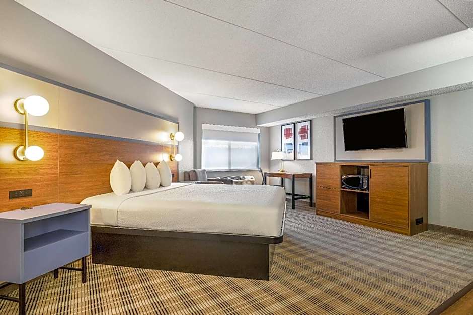 AmericInn by Wyndham Mounds View Minneapolis