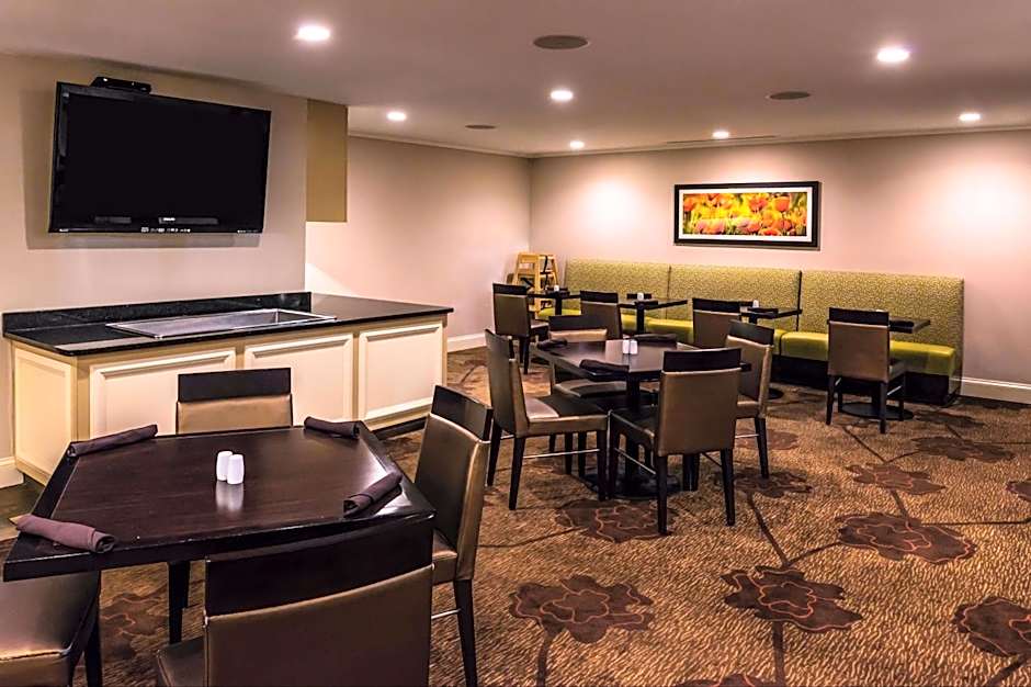 Hilton Garden Inn Southfield