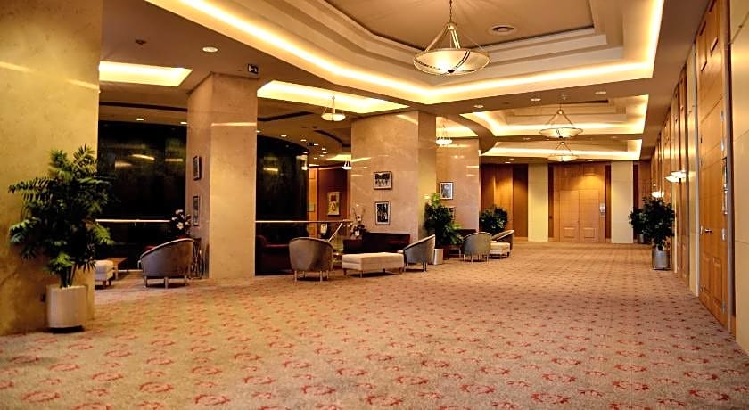 Wyndham Grand Izmir Ozdilek Thermal & Spa