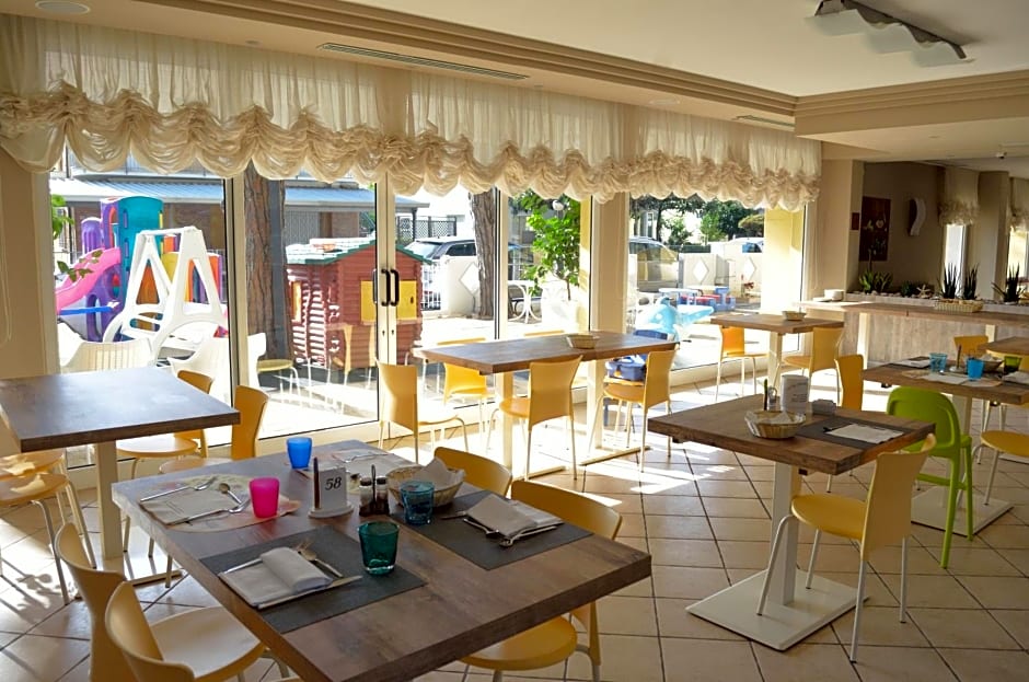 Pinetina Mare Baby Family Hotel