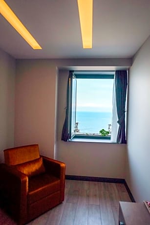 Corner Double Room With Sea view