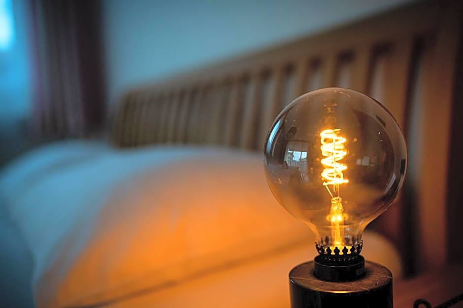 Elinas Mountain Views