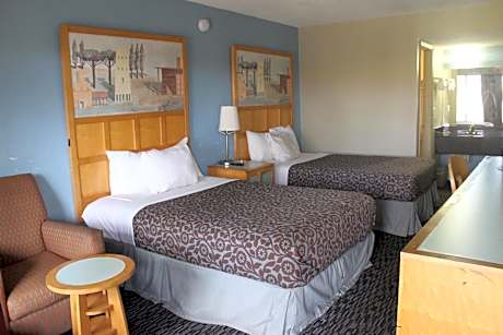 Deluxe 2 Double Beds Smoking