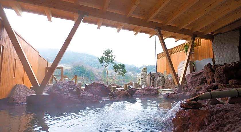 River Retreat Garaku