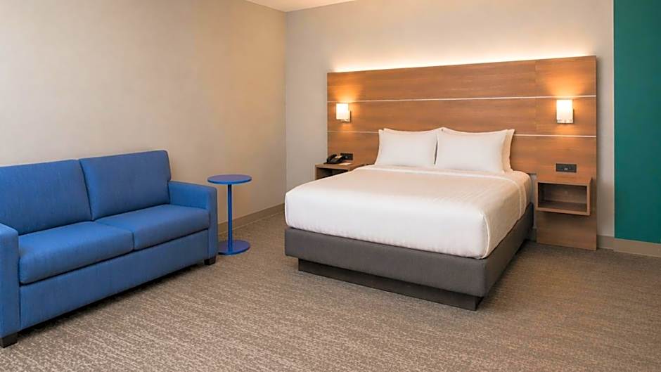 Holiday Inn Express Palm Desert By IHG