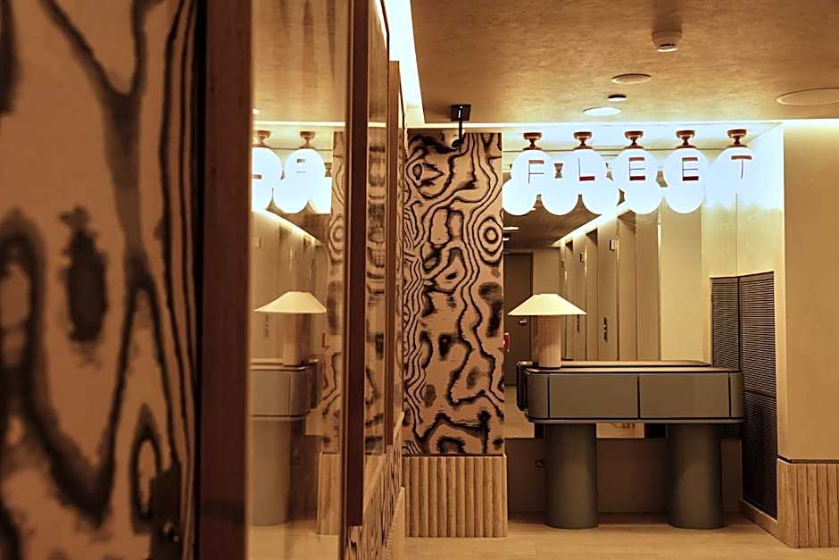 Vibe Hotel Melbourne