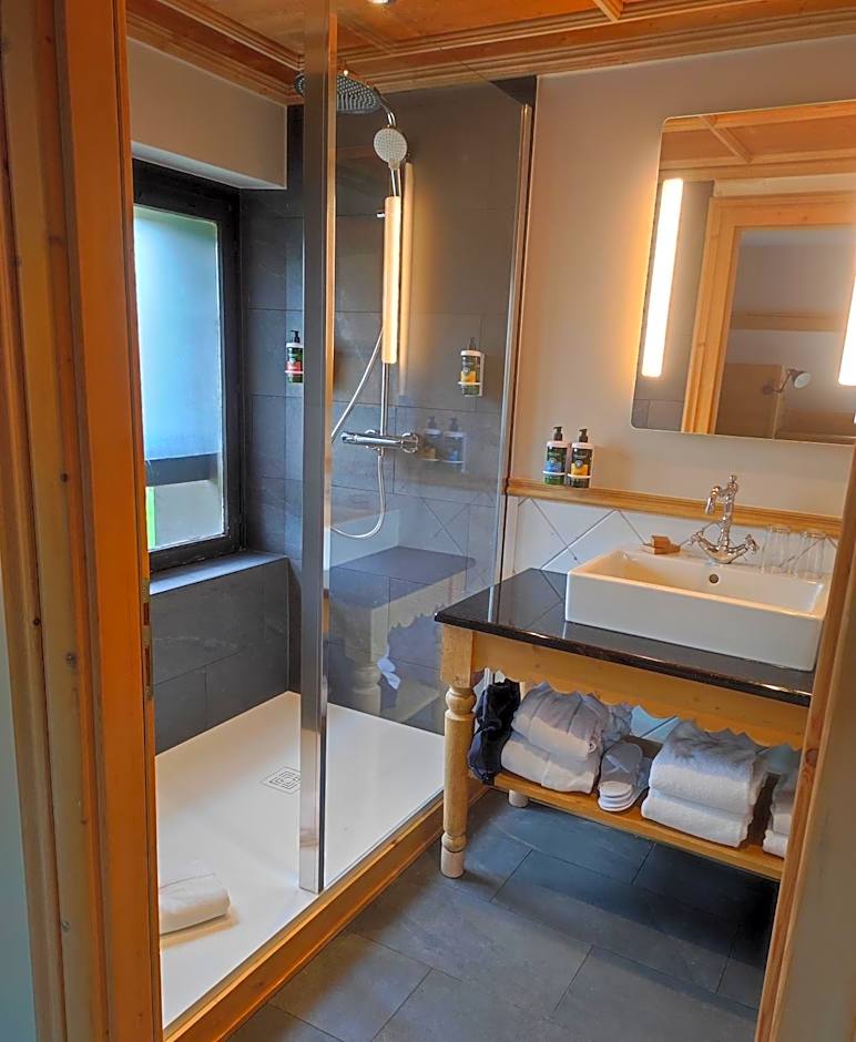 Hôtel Restaurant Spa Les Jardins De Sophie