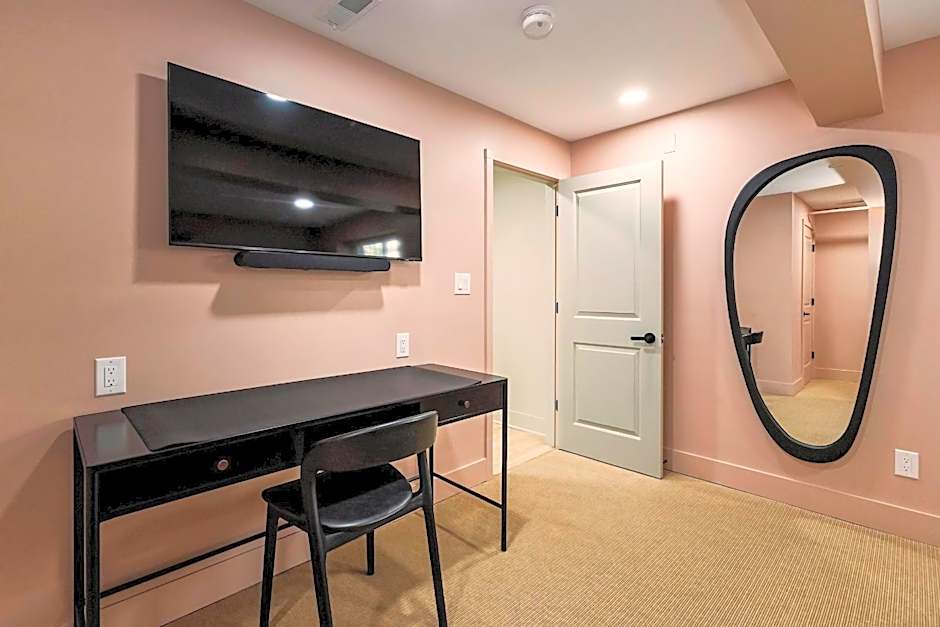 The Neighborhood Hotel New Buffalo