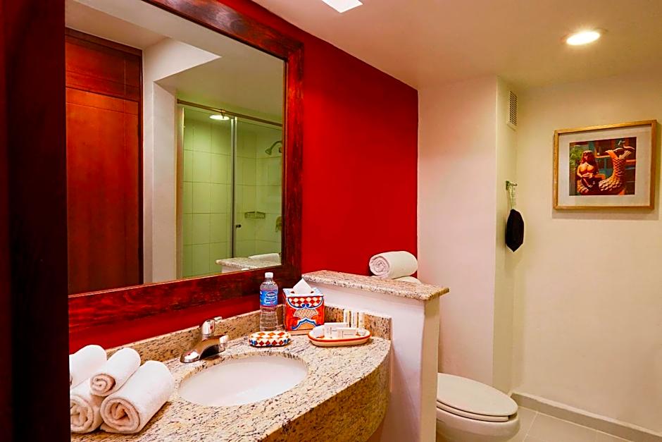 Courtyard by Marriott Toluca Airport