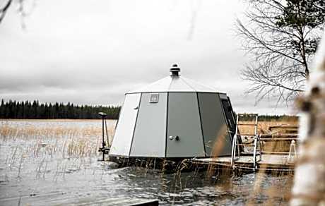 Rafi - The Village of Silence, AuroraHut igloo