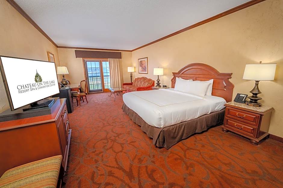 Photo 1 of 7 of 1 King Bed, Balcony