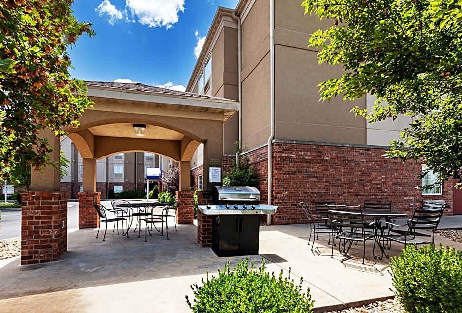 Candlewood Suites St. Robert By IHG