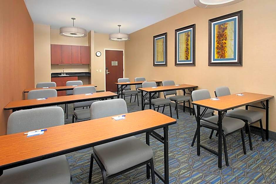 Holiday Inn Express & Suites Chambersburg By IHG