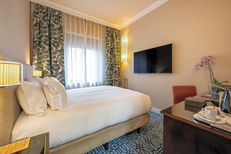 Interior Deluxe Single Room