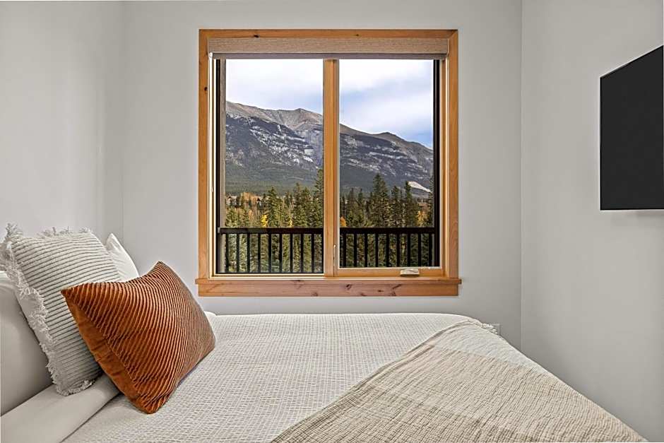 Spring Creek Luxury - managed by Little Sister Getaways