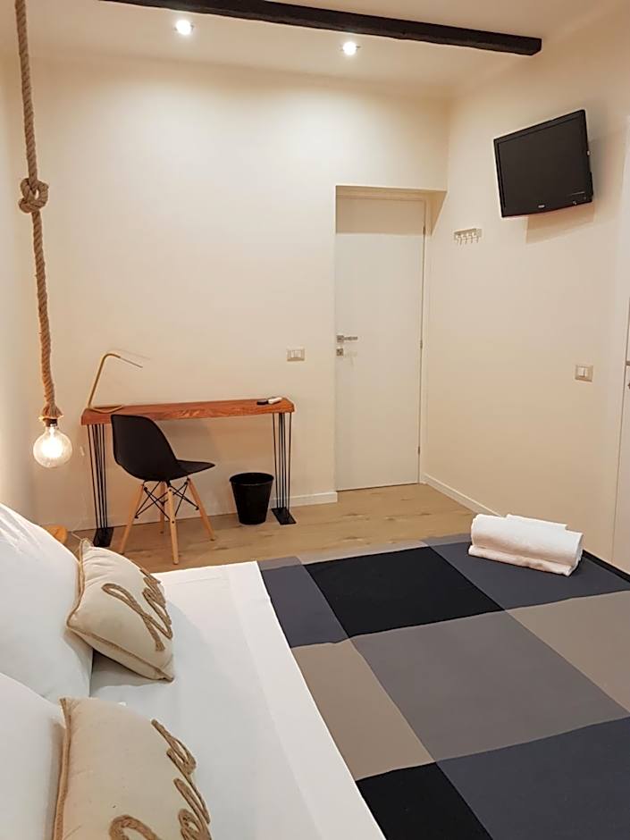 B&B Gisira