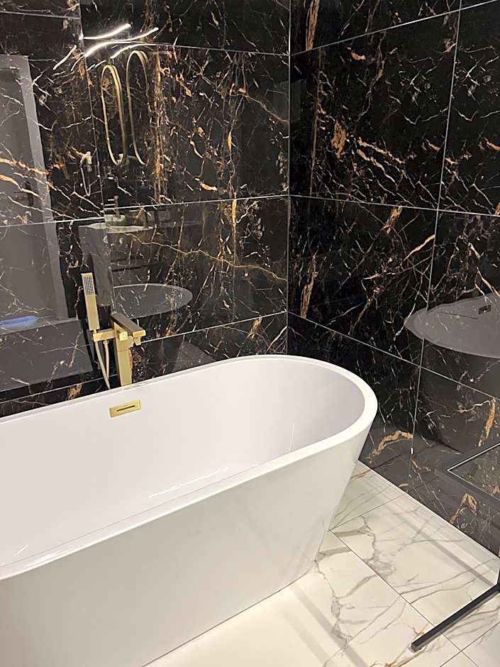 Hotel Lantier & Swimming Pool Zone