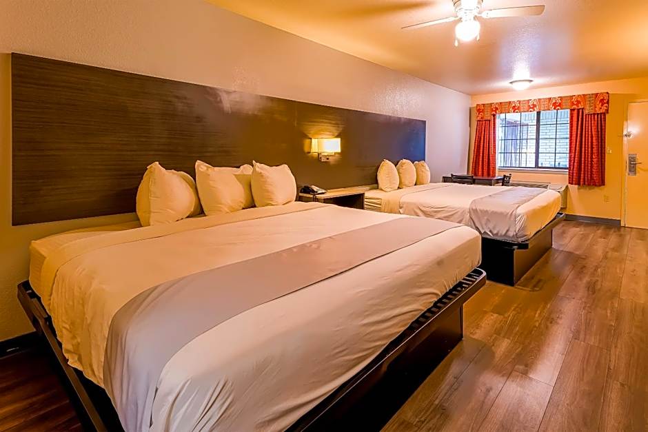 OYO Hotel Yoakum West