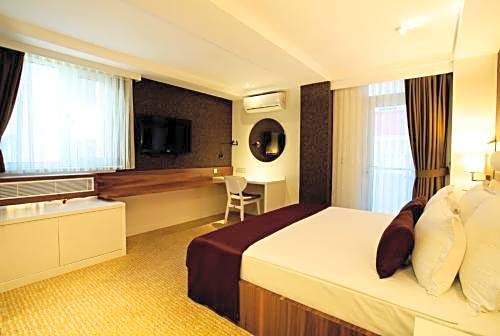 End Glory Hotel