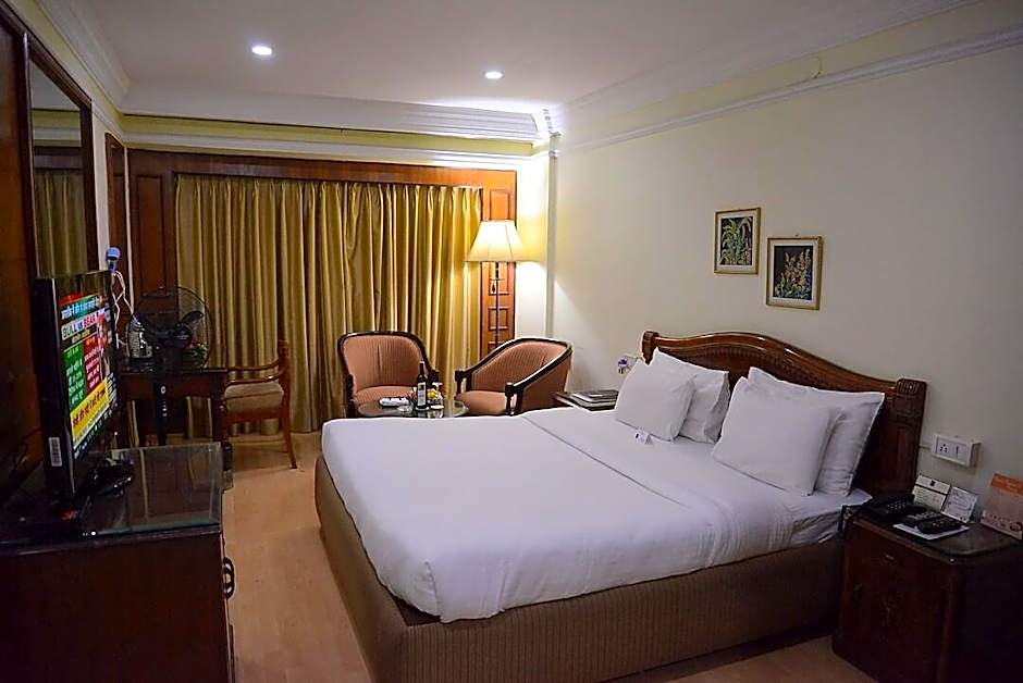 Empires Hotel