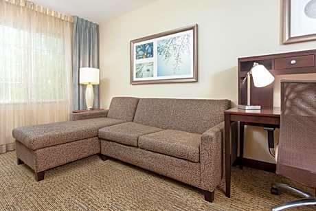King Room - Mobility Access Tub - Non-Smoking
