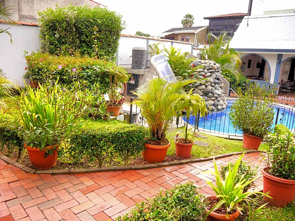 Hotel Santo Tomas / Historical Property