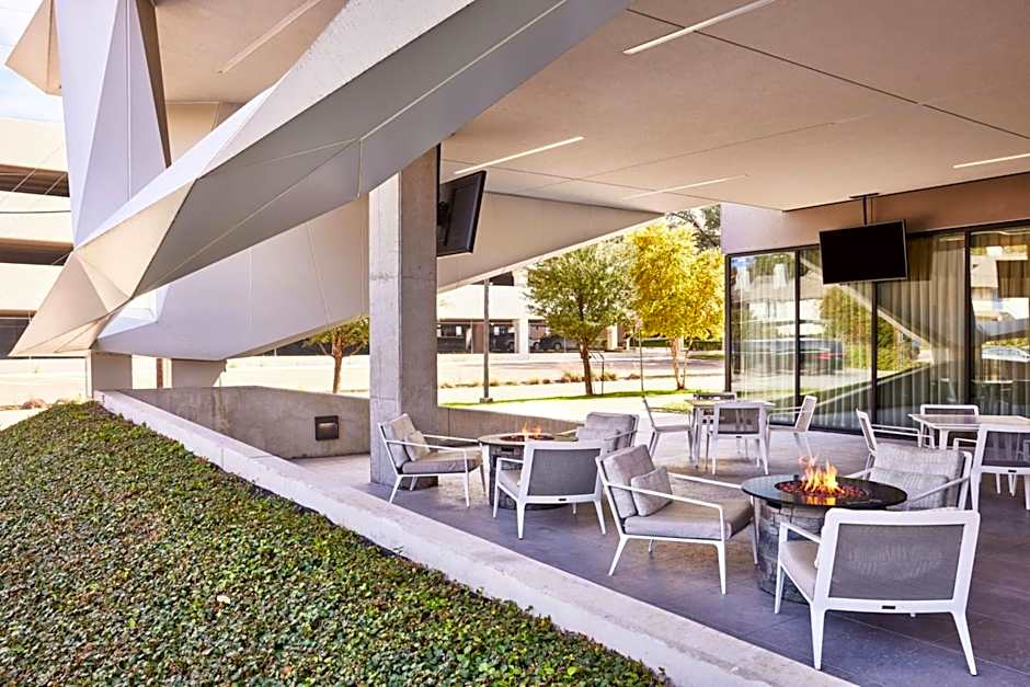 AC Hotel by Marriott Dallas by the Galleria