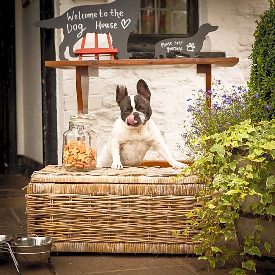 The Greyhound Inn and Hotel