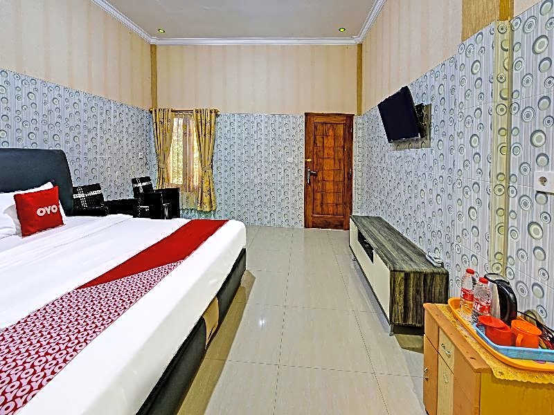 SPOT ON 91376 Hotel Bintang Flores