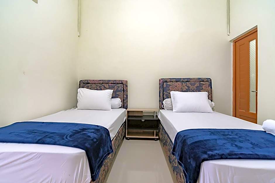 The Lima Guest House Syariah By RedDoorz – Cirebon, OH