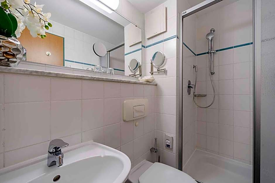 PLAZA Hotel Blankenburg Ditzingen, Sure Hotel Collection