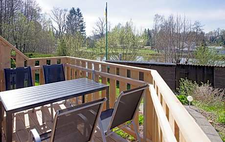 Ferienwohnung am See-Neu mit Balkon
