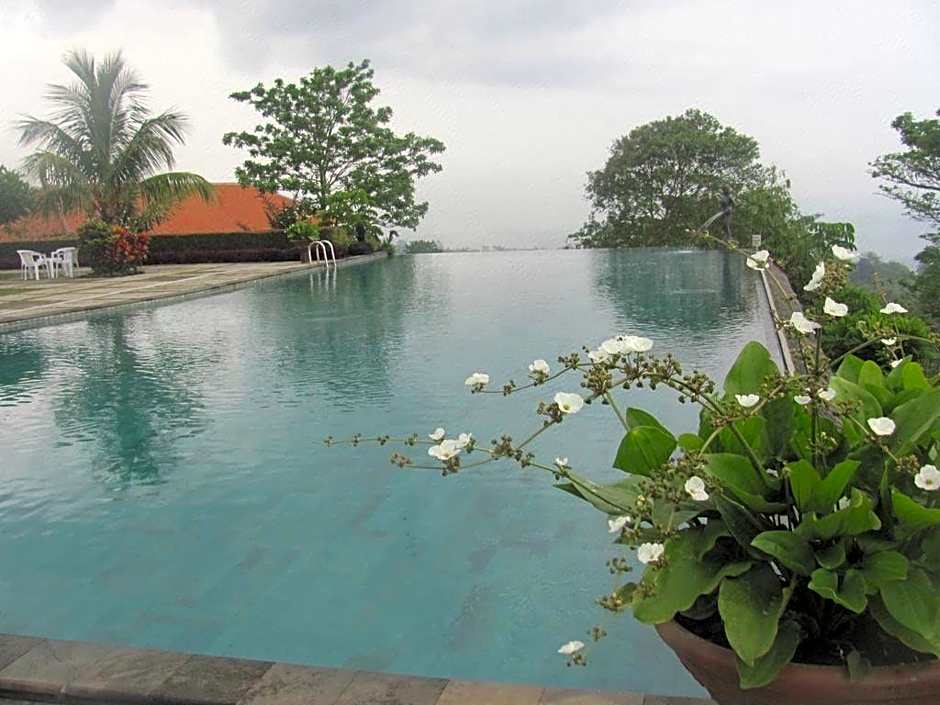 d'Emmerick Salib Putih Hotel Salatiga
