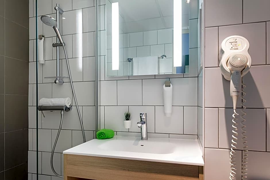 Matabi Hotel Toulouse Gare by HappyCulture