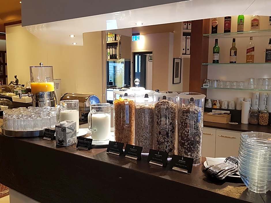 Hotel Altmünchen by Blattl