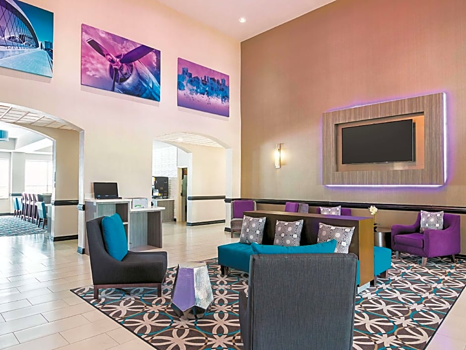 La Quinta by Wyndham Ft. Worth - Forest Hill, TX