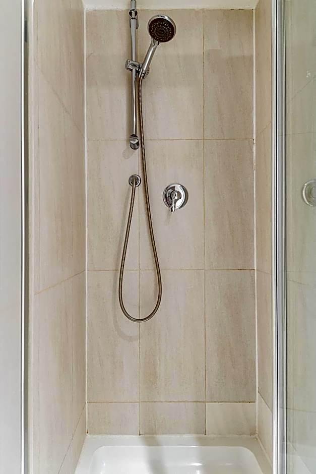 1 Lexham Gardens Hotel